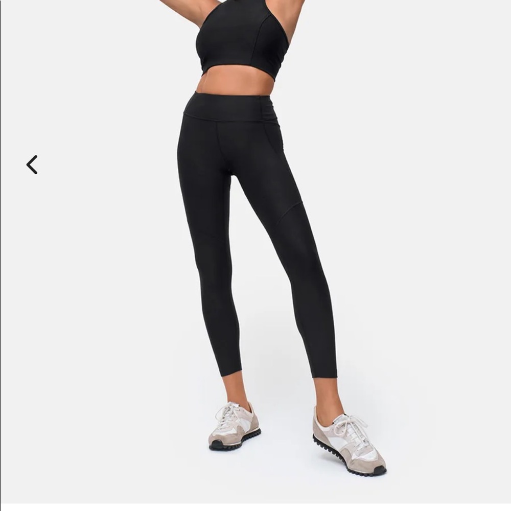 Outdoor voices warmup leggings heathered black